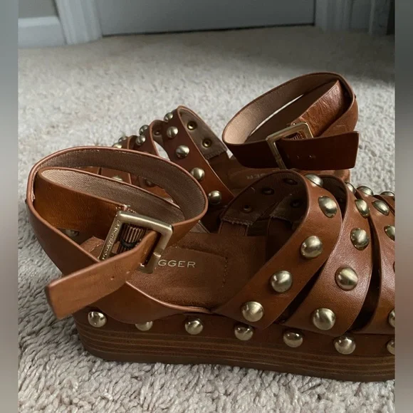 Kelsi Daggar Brooklyn Saddle Studded Platform Sandals size 6 EU36.5 - Picture 9 of 10